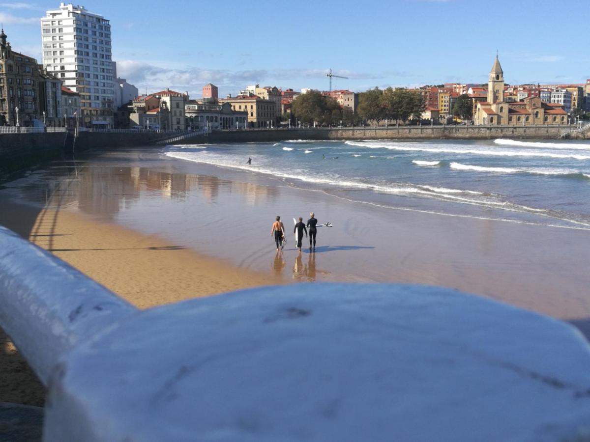 Balenax Pension Gijón Exteriör bild